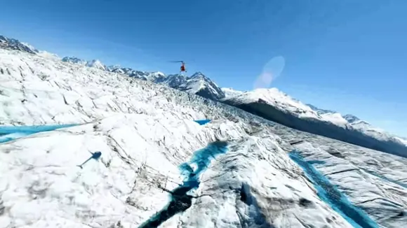 Seamax production cinema still